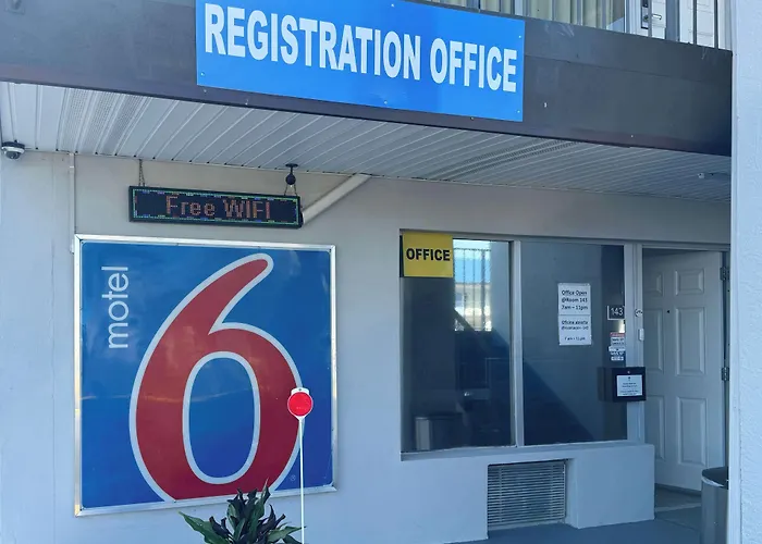 Motel 6 Englewood, Fl