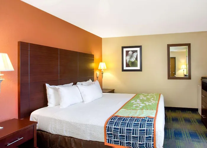 Days Inn By Wyndham Fremont
