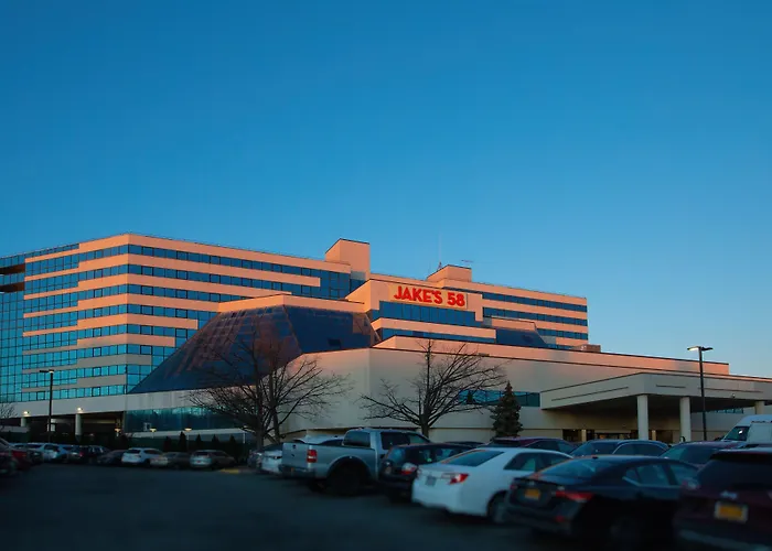 Jake'S 58 Casino Hotel - Adults Only