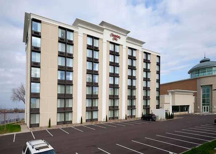 Hampton Inn Green Bay Downtown