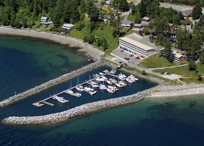 Beach Gardens Resort And Marina