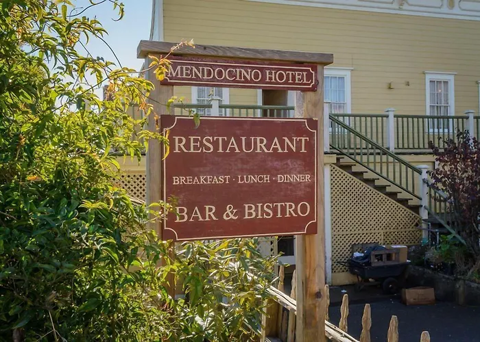 Mendocino Hotel & Garden