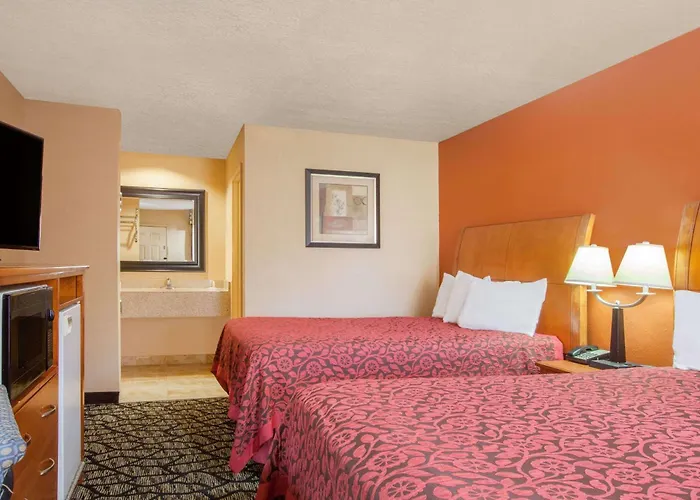 Days Inn By Wyndham Centerville