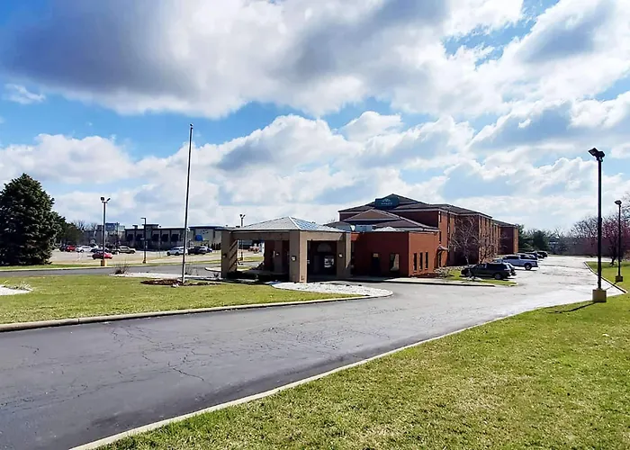 Wingate By Wyndham Canton-Hall Of Fame