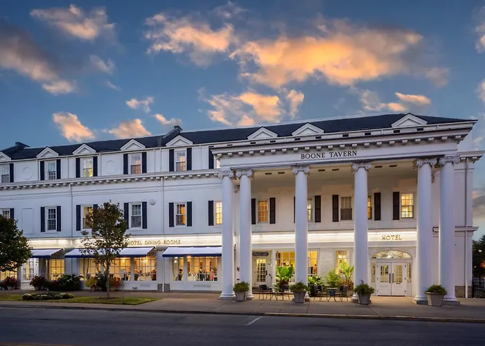 Historic Boone Tavern