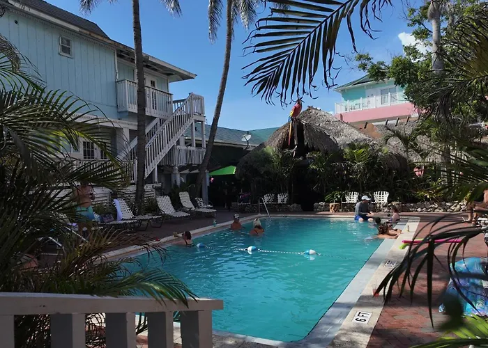 Lighthouse Resort: & Suites