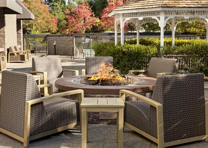 Courtyard By Marriott Santa Rosa