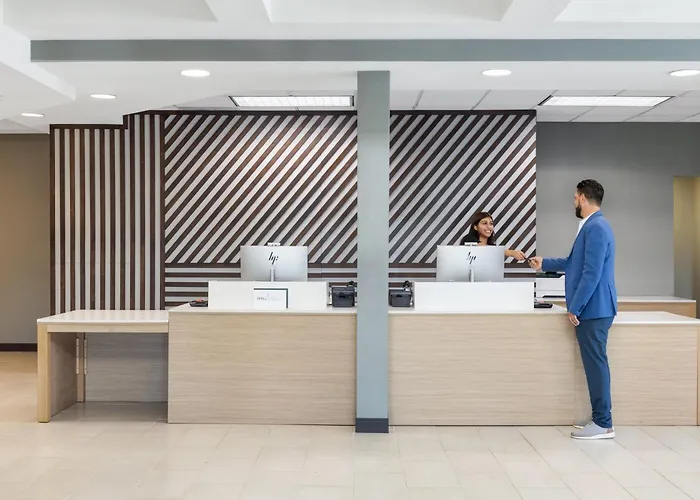 Holiday Inn Redding By Ihg