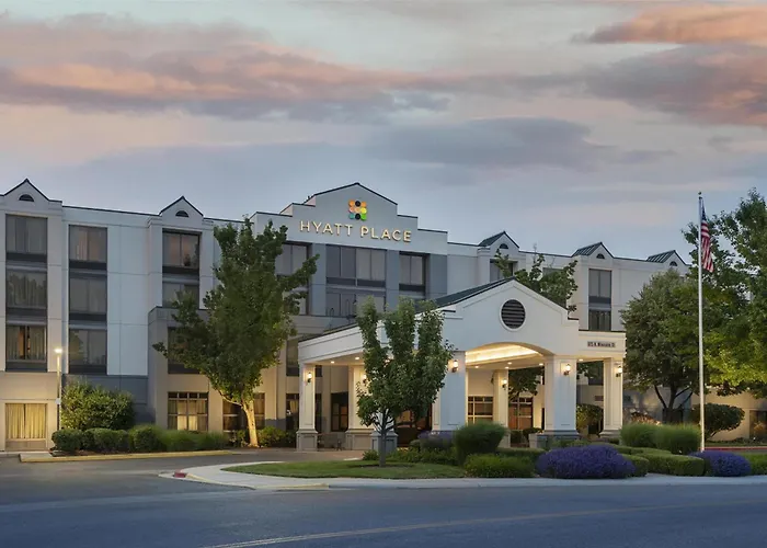 Hyatt Place /Towne Square