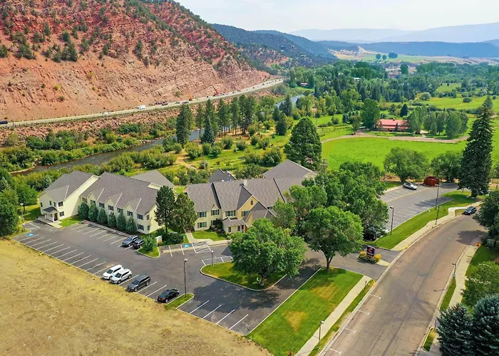 Carbondale Dog Friendly Hotels