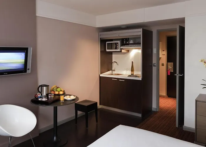 Residence Mercure Paris La Defense Grande Arche Nanterre