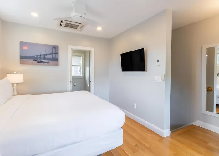 The East Island Reserve Hotel Middletown