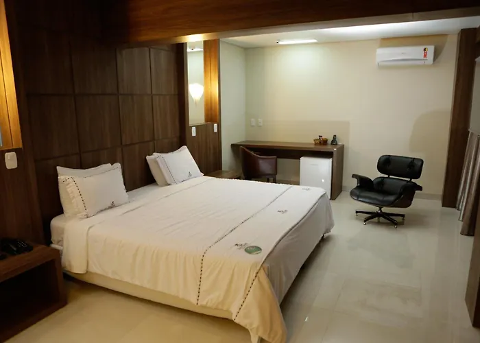 Agulhon Hotel