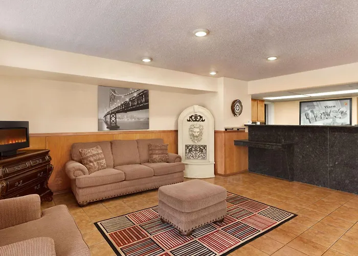 Super 8 By Wyndham Waco University Area