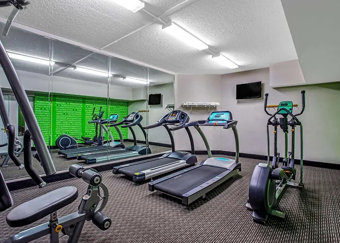 La Quinta By Wyndham Tucson Airport Hotel
