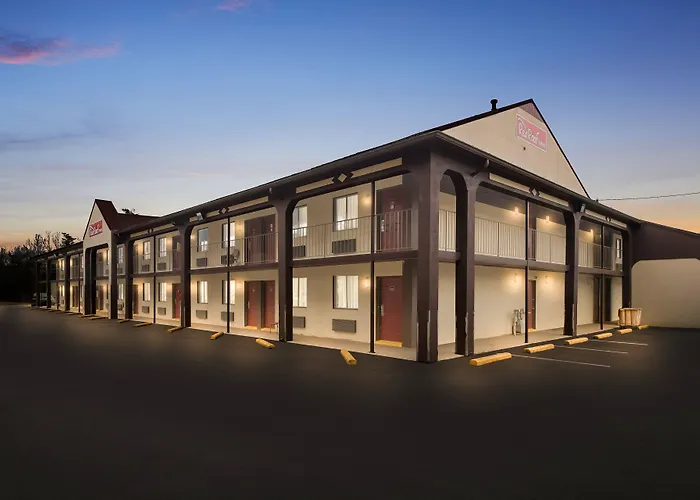 Red Roof Inn Crossville