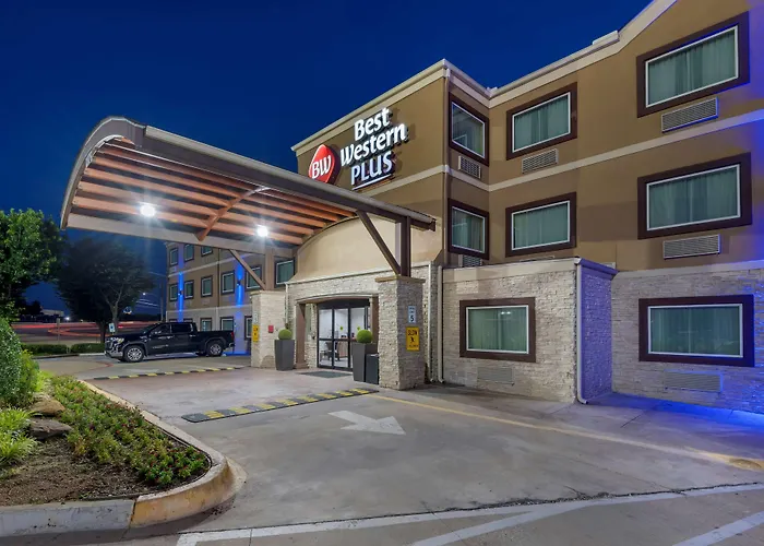 Best Western Plus Arlington North Hotel & Suites