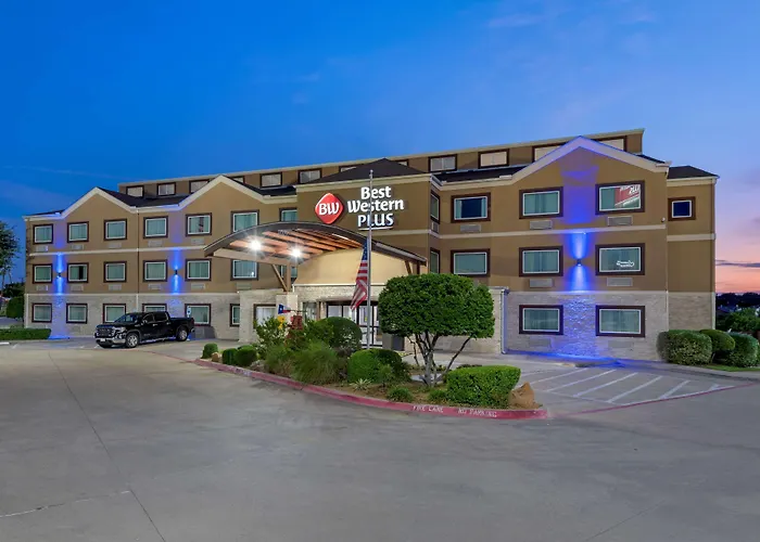 Best Western Plus Arlington North Hotel & Suites