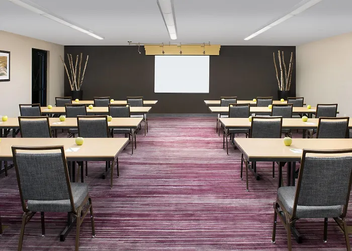 Courtyard By Marriott Portland Hillsboro