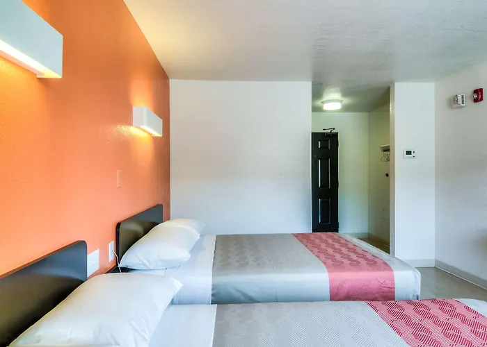 Motel 6-, Il - Chicago North Central