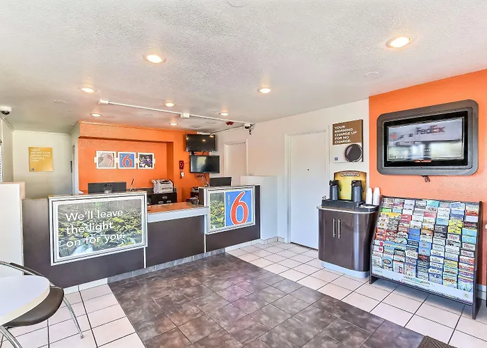 Motel 6-, Ca - Embarcadero