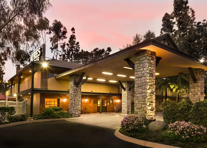 Ayres Lodge Alpine
