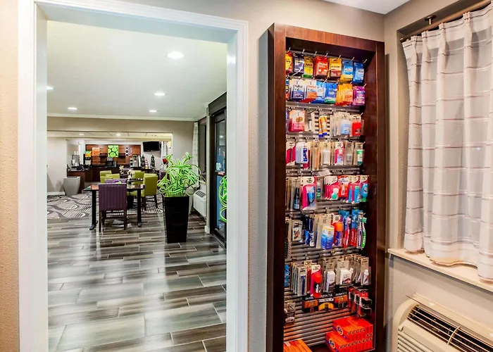 La Quinta By Wyndham Houston Baytown East