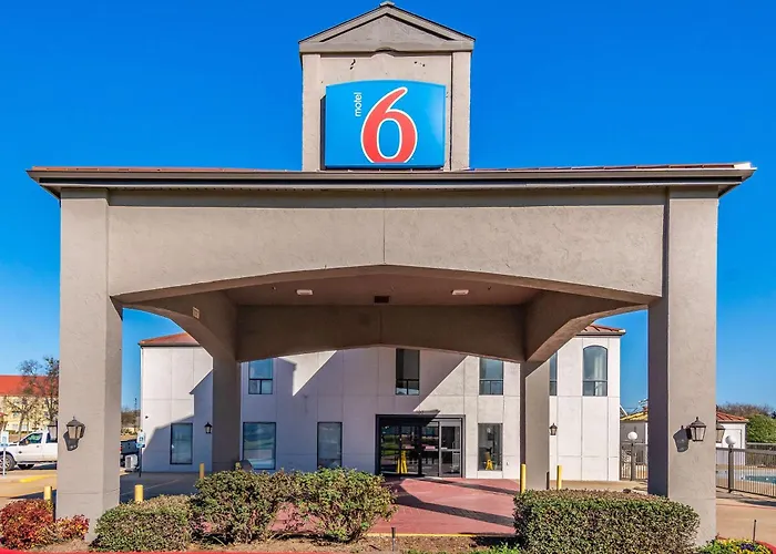 Motel 6-, Tx
