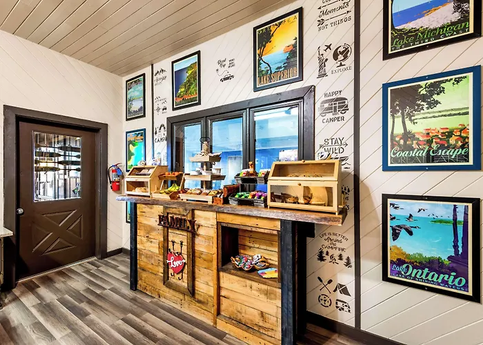 Americas Best Value Inn Marquette
