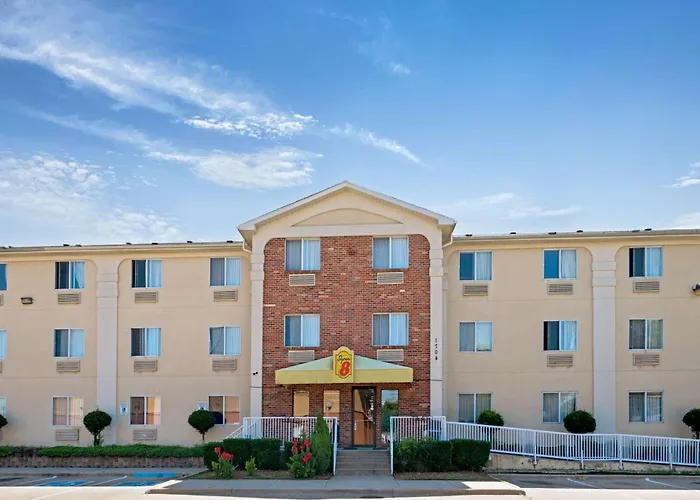 Super 8 By Wyndham Plano/Dallas Area