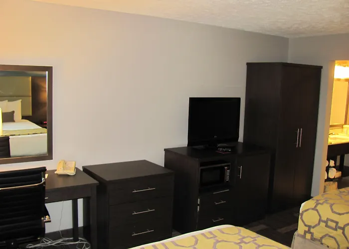 Baymont By Wyndham Traverse City