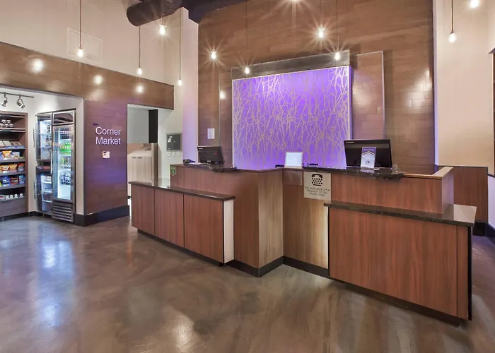 Fairfield Inn & Suites By Marriott Milwaukee Downtown