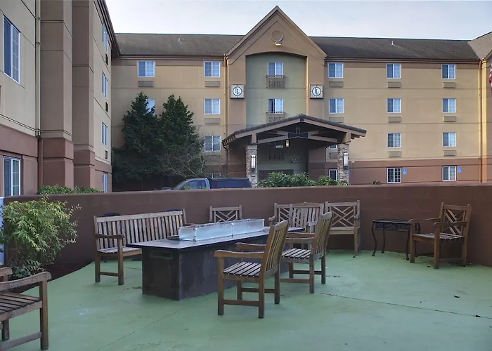 Larkspur Landing Extended Stay Suites
