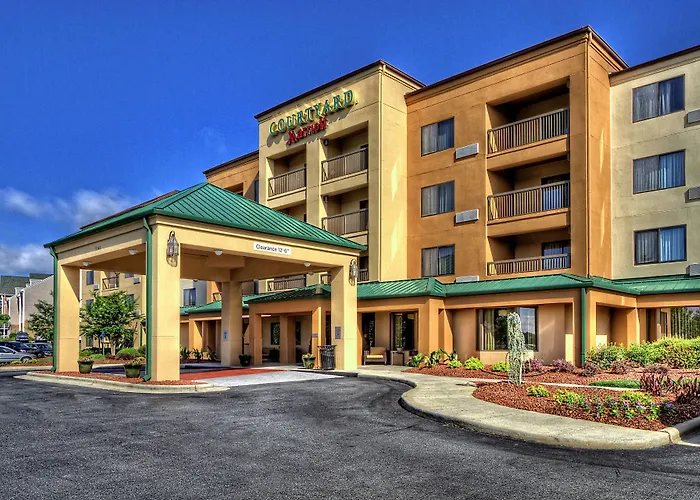 Courtyard By Marriott Burlington