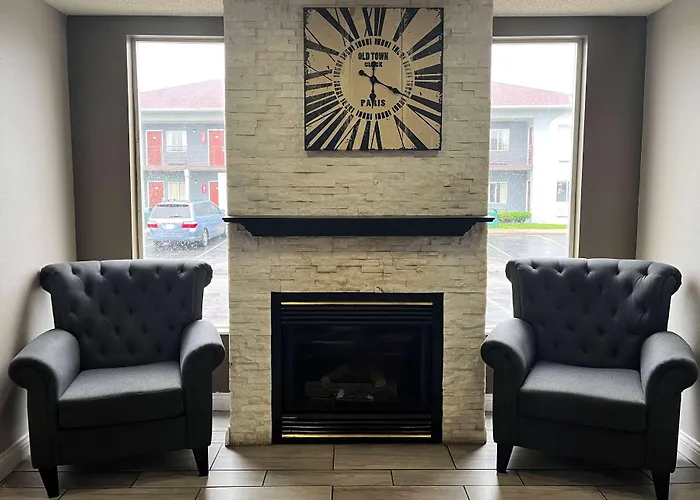 Super 8 By Wyndham Indianapolis/Ne/Castleton Area