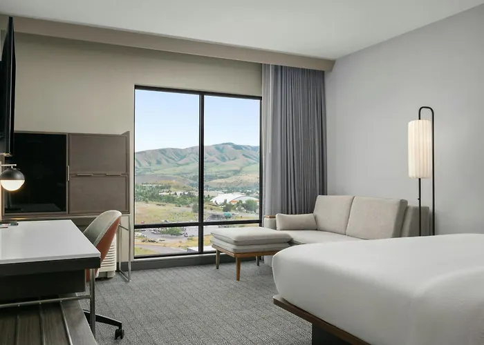 Courtyard By Marriott Pocatello