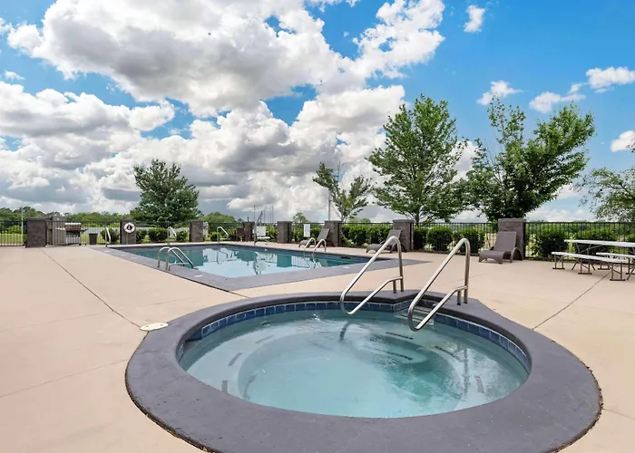Best Western Locust Grove Inn & Suites