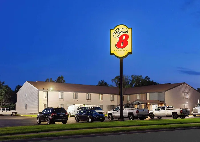 Super 8 By Wyndham Sun Prairie/Madison E