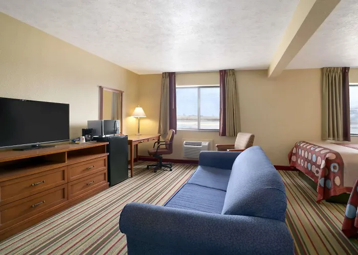Super 8 By Wyndham Park City/North Wichita Area