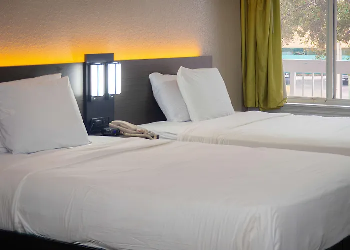 Studio 6 Extended Stay - West Palm Beach, Fl