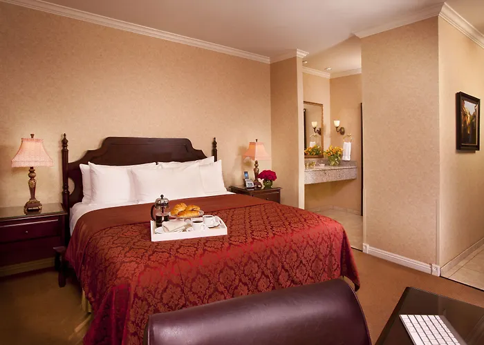 Best Western Corona Hotel & Suites
