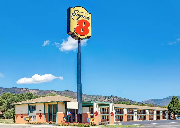 Super 8 By Wyndham Yreka