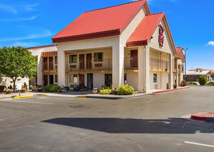 Red Roof Inn - Pet Friendly