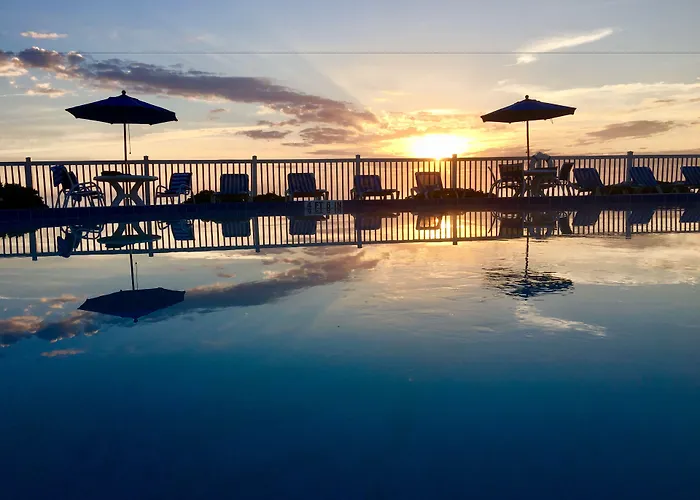 Coral Sands Inn
