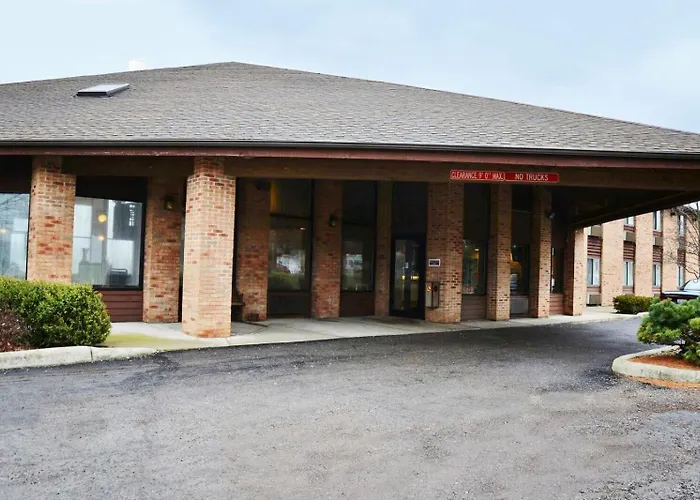 Country Hearth Inn & Suites - Kenton