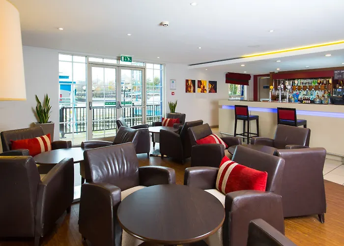 Holiday Inn Express Manchester - Salford Quays By Ihg