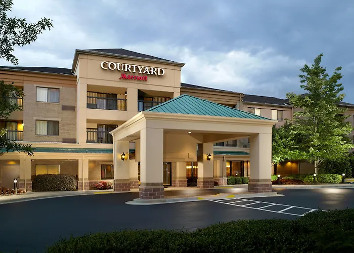 Courtyard By Marriott Atlanta Alpharetta