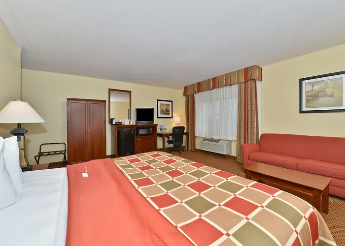 Ramada By Wyndham Platte City Kci Airport