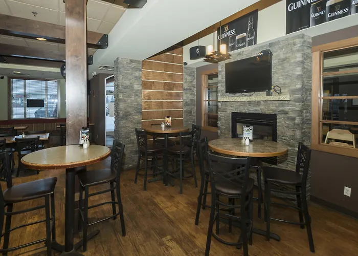 Lakeview Inns & Suites - Fort Saskatchewan