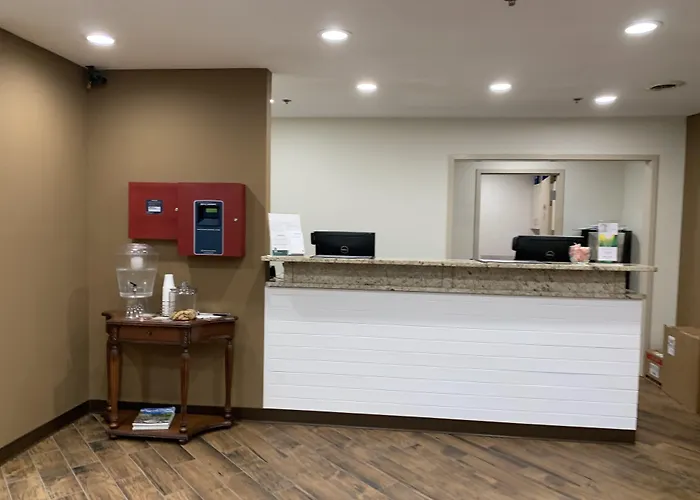 Quality Inn & Suites Prestonsburg Next To Mountain Arts Center